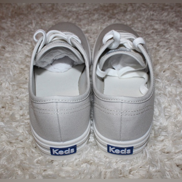 Keds Women’s Breezie Canvas Casual Sneakers (Gray) - Picture 4 of 5